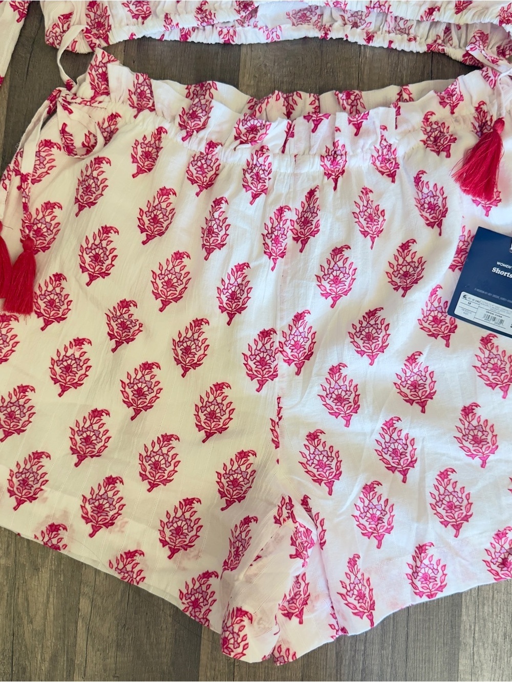 Roller Rabbit x Target Bouquet Side-Tie Beach set Pull-On Shorts & Top - Picture 7 of 12